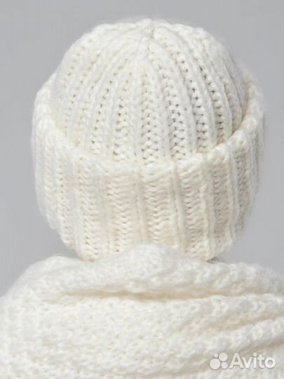 Шапка вязанная женская