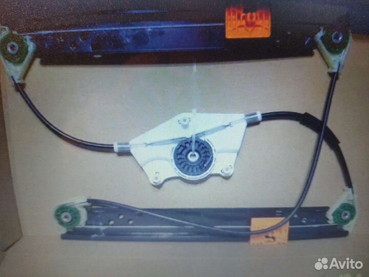Стеклоподъемник передний VW touareg 2003-2010