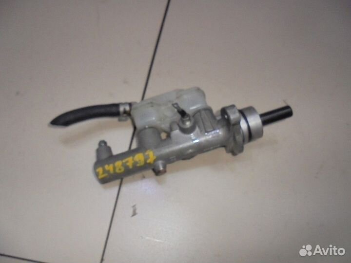 Главный тормозной цилиндр toyota ZNE10G