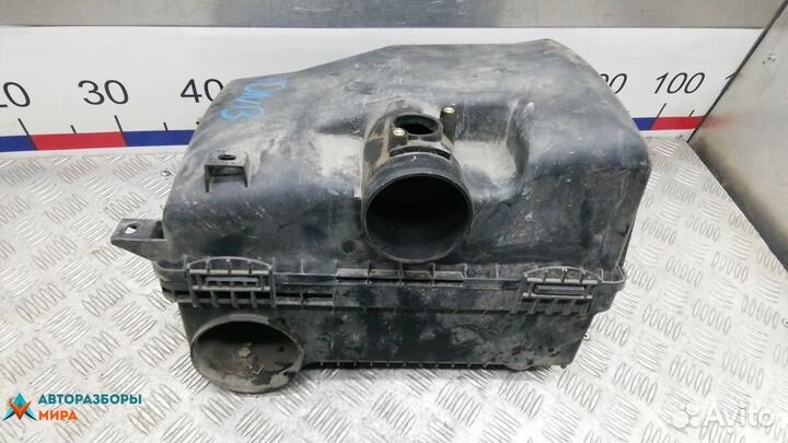 Корпус воздушного фильтра Mitsubishi Pajero 4 2009