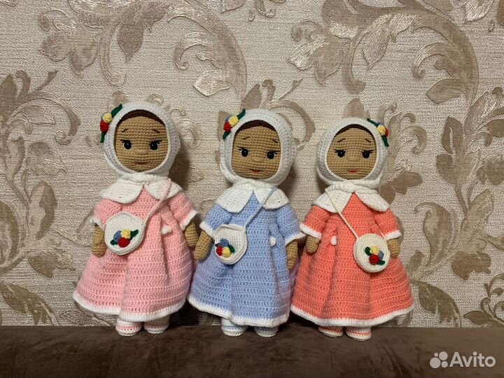 Вязаная кукла в хиджабе