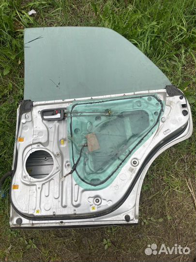 Дверь задняя правая Toyota chaser jzx100
