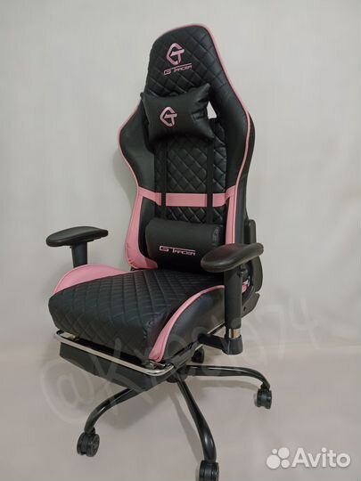 Кресло геймерское черно-розовое с качанием. Новое