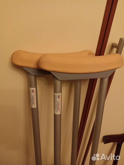 Костыли подмышечные