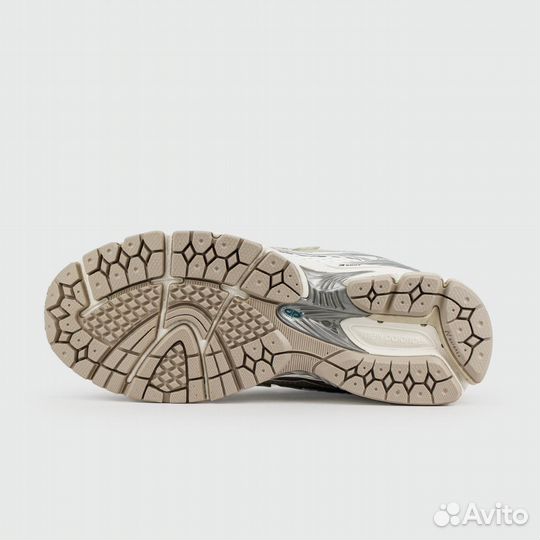 New Balance 1906R White Silver