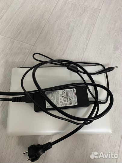 Нетбук Samsung N110