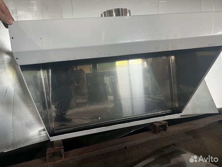 Зонт вытяжной