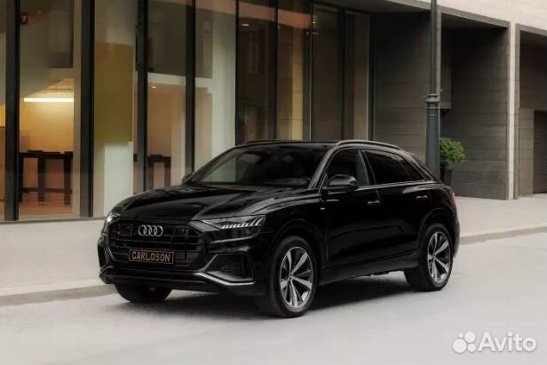 Аренда автомобиля Audi Q8 S-line