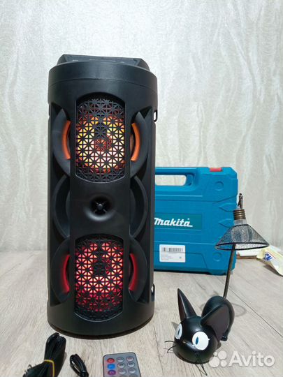 Колонка музыкальная портативная с блютуз и караоке