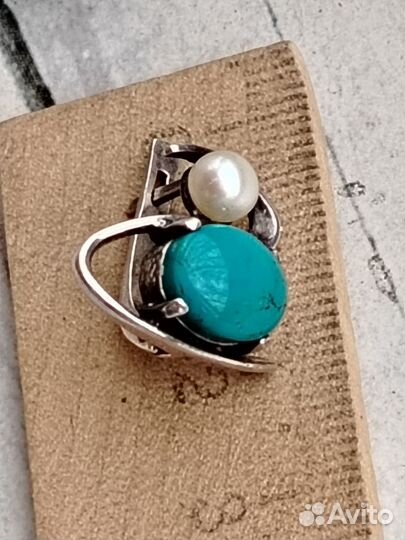 Серебряные серьги, кольцо и бусы