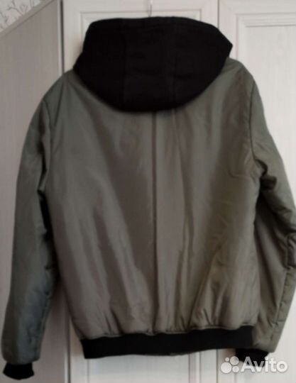 Куртка весенняя