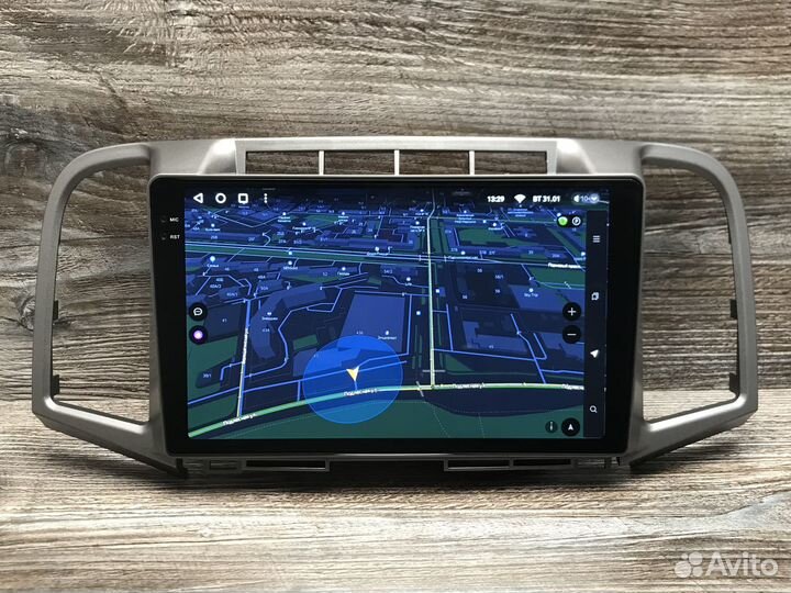 Магнитола Teyes CC3 2K на Toyota Venza 1