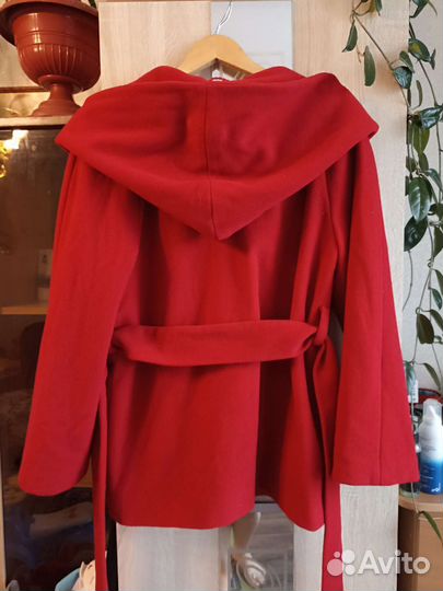 Пальто женское 42 44