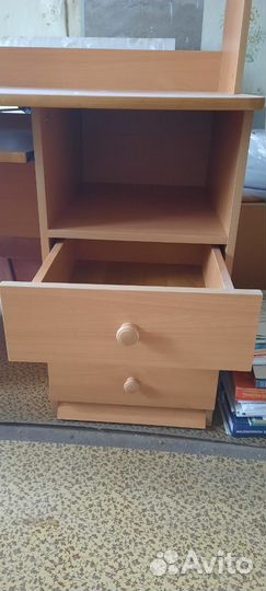 Компьютерный стол