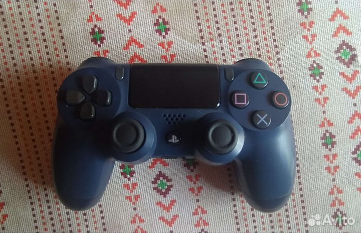 Ps4 slim 1tb limited edition (Call of duty WW2)