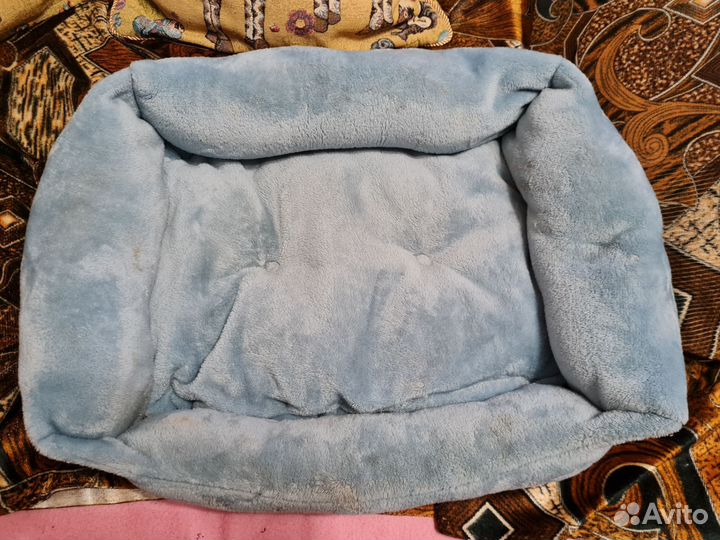 Лежанка для маленьких собак