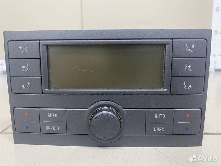 Блок управления климатической установкой Volkswagen Phaeton 2002