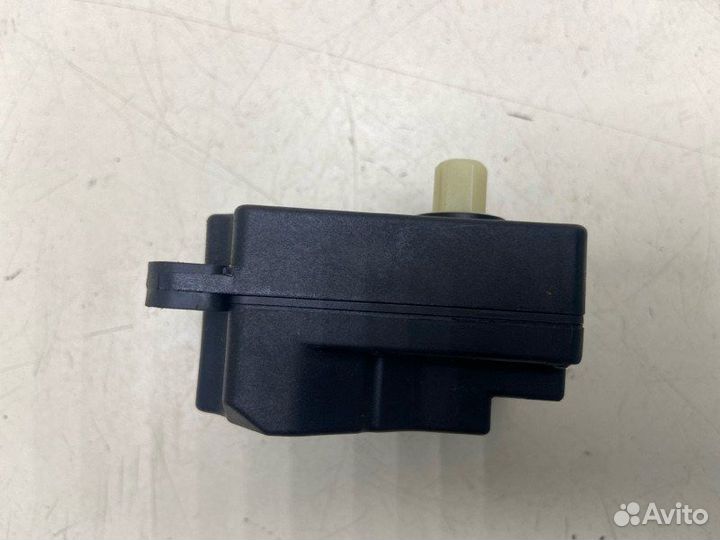 Моторчик заслонки отопителя Land Rover Range Rover