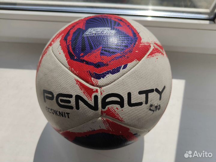 Футбольный мяч Penalty