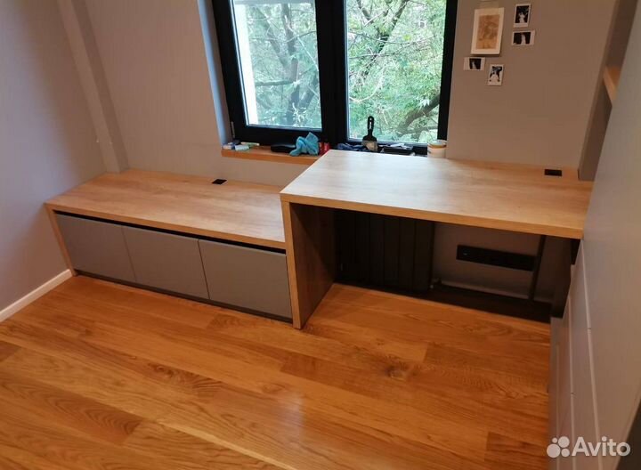 Рабочая зона у окна на заказ