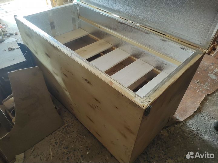 Деревянный ящик