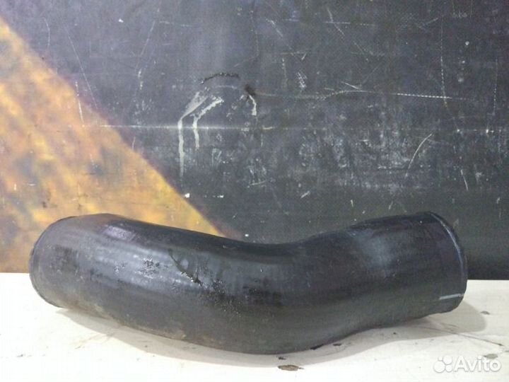 Патрубок интеркулера Audi Allroad C5 ARE 2001