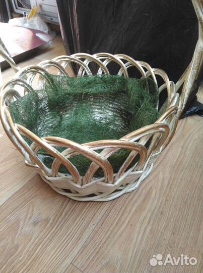 Корзинка декоративная