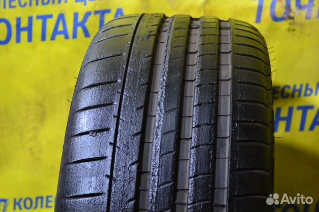 Michelin Pilot Super Sport 265/35 R20