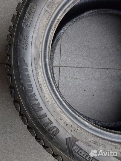 Goodyear UltraGrip Ice Arctic SUV 215/60 R17 100T