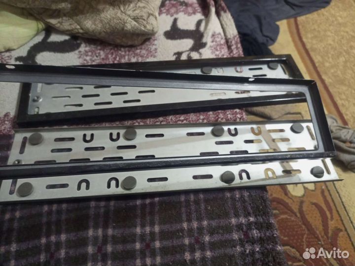 Рамка номерного знака железная 2 штуки