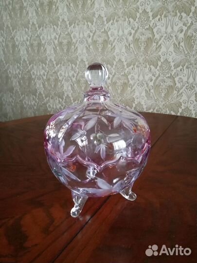 Ваза конфетница стеклянная с крышкой