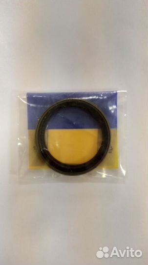 Сальник в узел крепления стрелы 11890069 BL 61/71