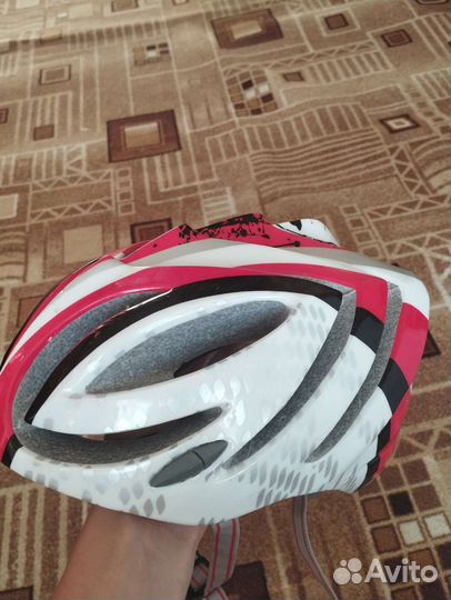 Горнолыжный шлем