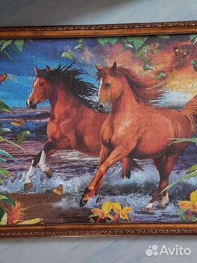 Картина кони