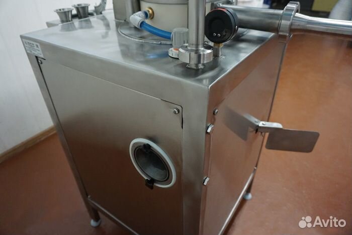 Шприц вакуумный колбасный, дозирующий роторный