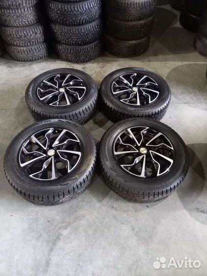 R17 Nokian Tyres Nordman 7 SUV 215/60, PCD 5x114.3 DIA 67.1