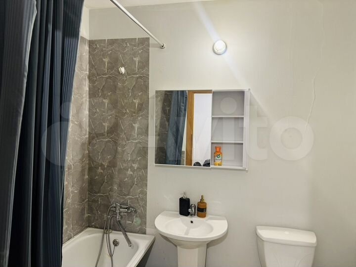 2-к. квартира, 45 м², 7/17 эт.