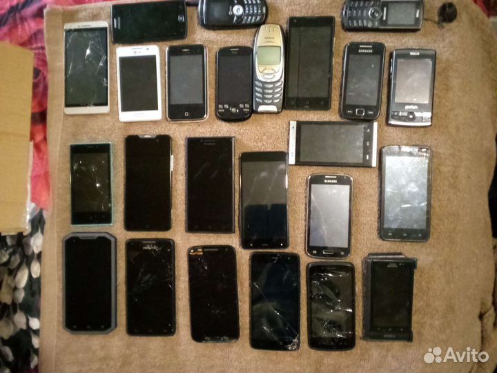 Мобильные телефоны