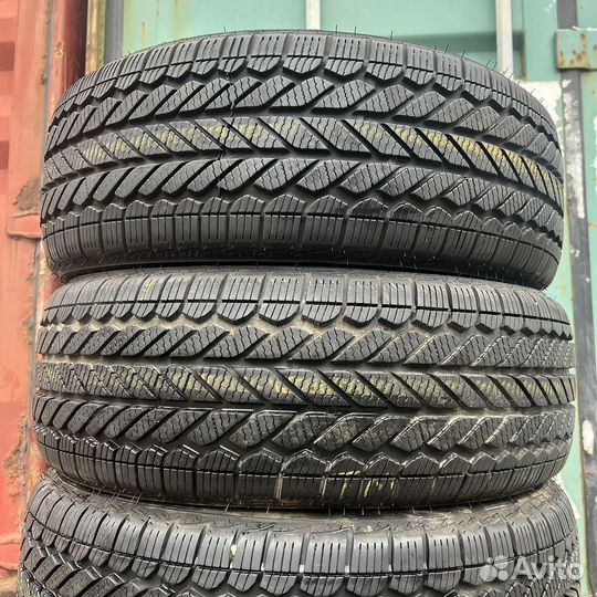 Bridgestone WeatherForce 215/55 R17