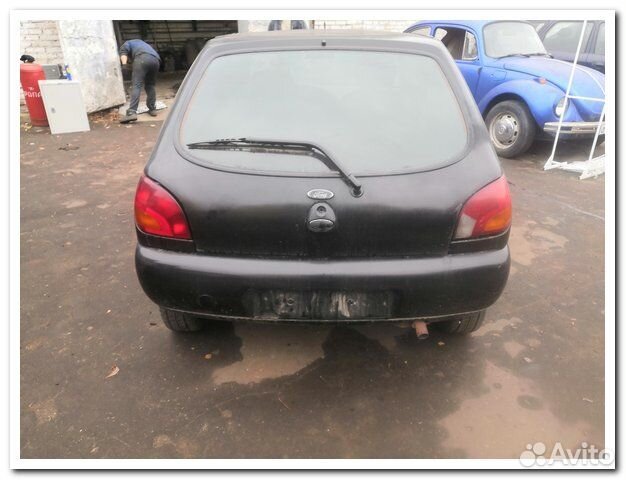 Ford Fiesta хэтчбек 1999 года выпуска (разбор)