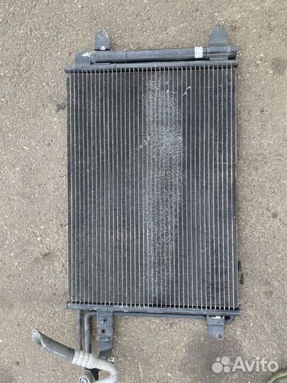 Радиатор кондиционера Volkswagen Golf Variant VI M
