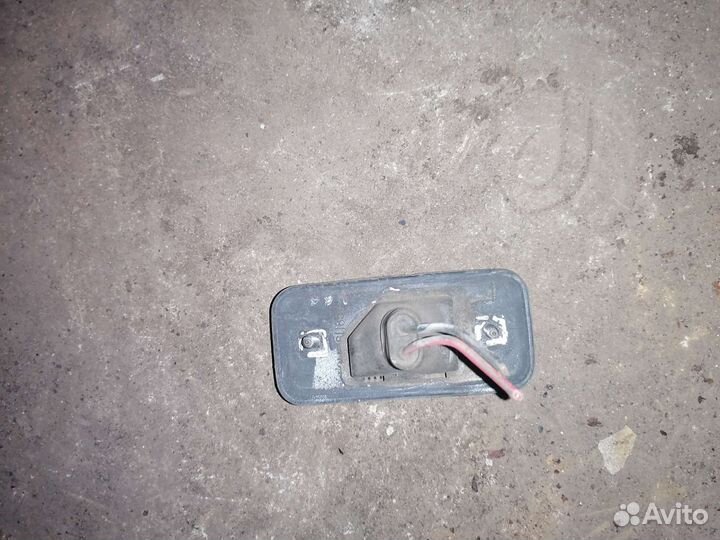 Поаторитель поворотов mazda 626 GD