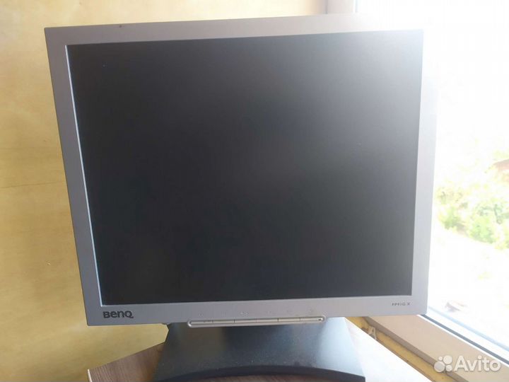 Монитор Benq