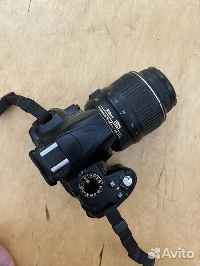 Зеркальный фотоаппарат Nikon D3000