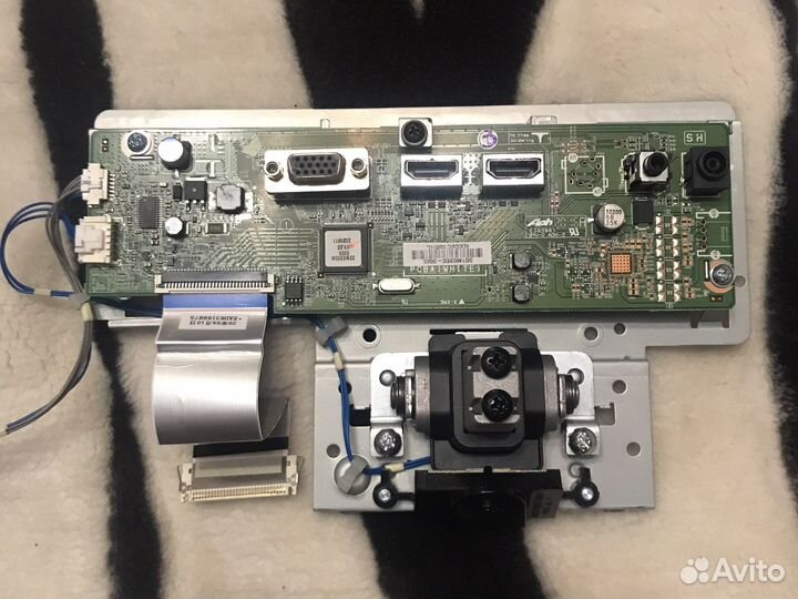 Монитор LG 22MK600M-B