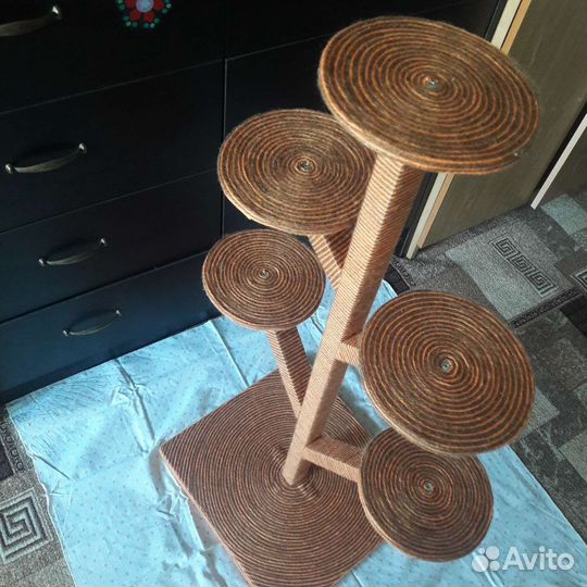 Подставка под цветы