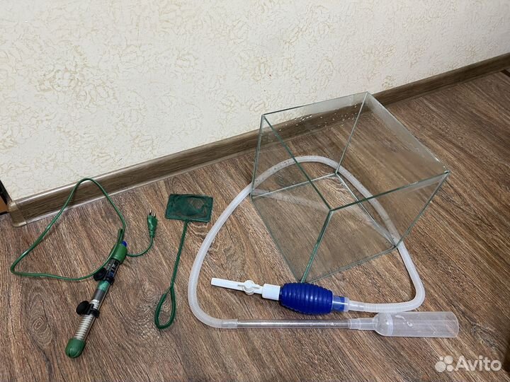 Аквариум на 17 л, насос сачок подогреватель воды