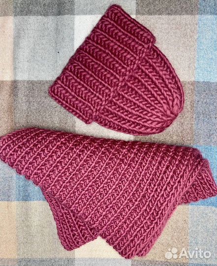 Комплект шапка и снуд из перуанской шерсти