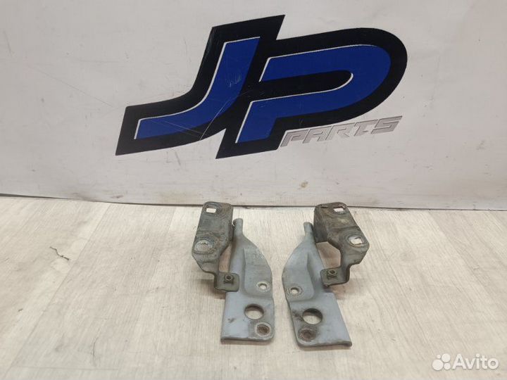 Петли капота Nissan Almera N16 QG15DE 2001