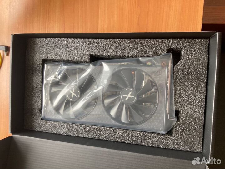 Видеокарта AMD radeon RX6600 (Новая)